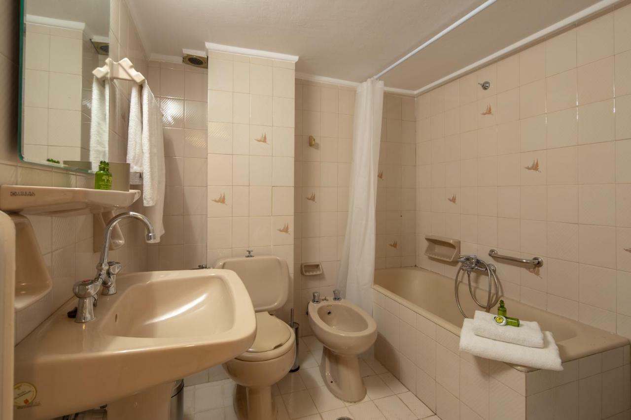 Kleio - Spacious Apartment In Glyfada Athènes Extérieur photo